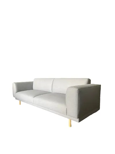 Show Bilt Sofa alternate view