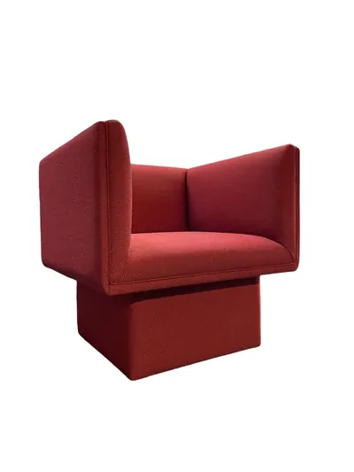 Show Eric Chair alternate view